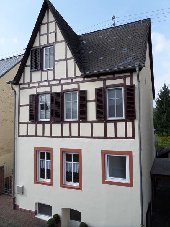 Ferienwohnungen Und Gaestezimmer Peter Busch Bernkastel-Kues Exterior foto
